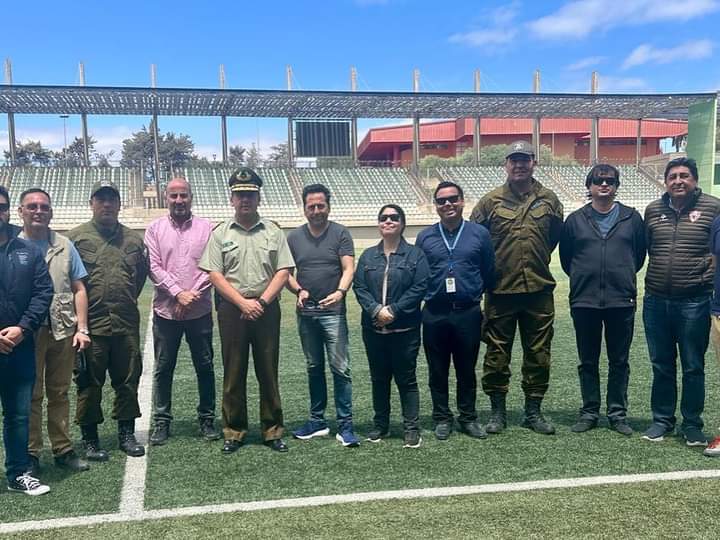 Delegado Presidencial Rodrigo Illanes Naranjo junto a Estadio Seguro, Deportes Copiapó, Seremi de Deportes de la Región de Atacama y Carabineros